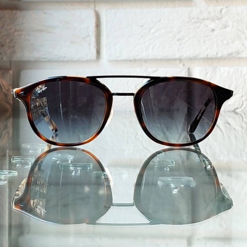 Szylkretowe okulary przeciwsłoneczne Ray-Ban z jasnymi zausznikami RB2183 1226-8G.jpg