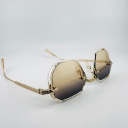 Wielokątne jasne okulary przeciwsłoneczne Carolina Lemke Lore CL 9551 02 5.jpg
